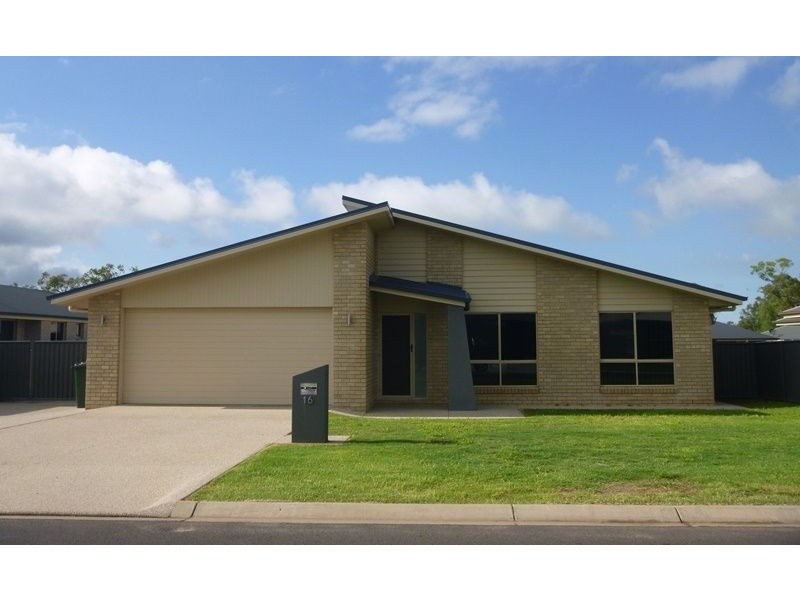 16 Gower Street, Chinchilla QLD 4413