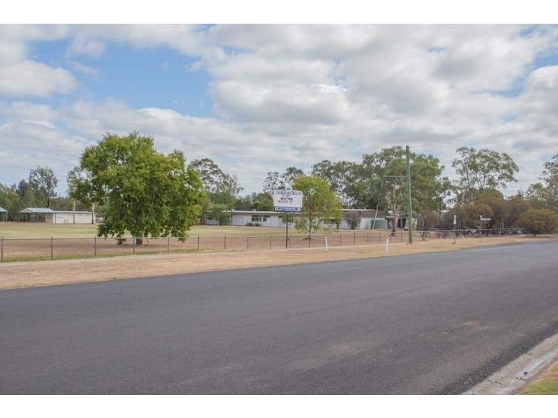 3/22 Pine Street, Miles QLD 4415