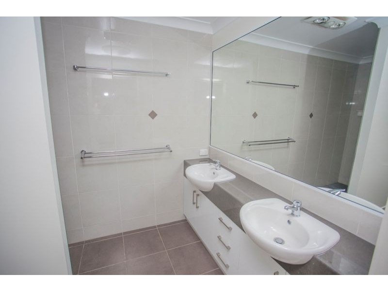 3/22 Pine Street, Miles QLD 4415