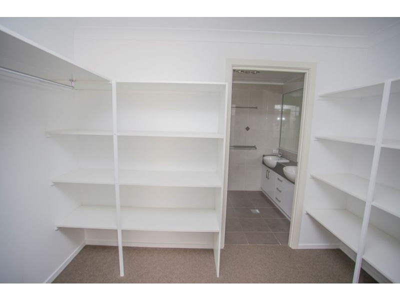 3/22 Pine Street, Miles QLD 4415