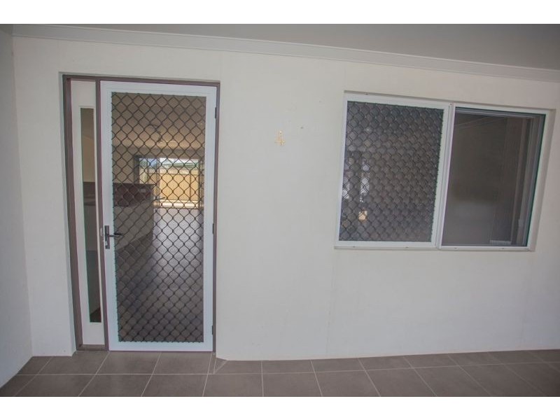 4/22 Pine Street, Miles QLD 4415