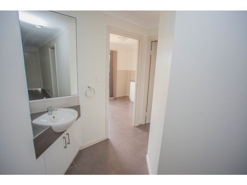 4/22 Pine Street, Miles QLD 4415