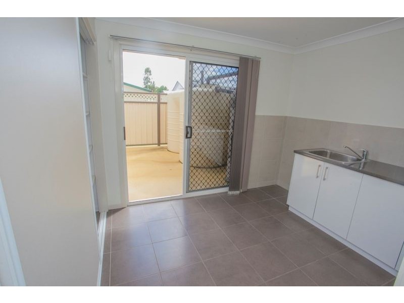 4/22 Pine Street, Miles QLD 4415