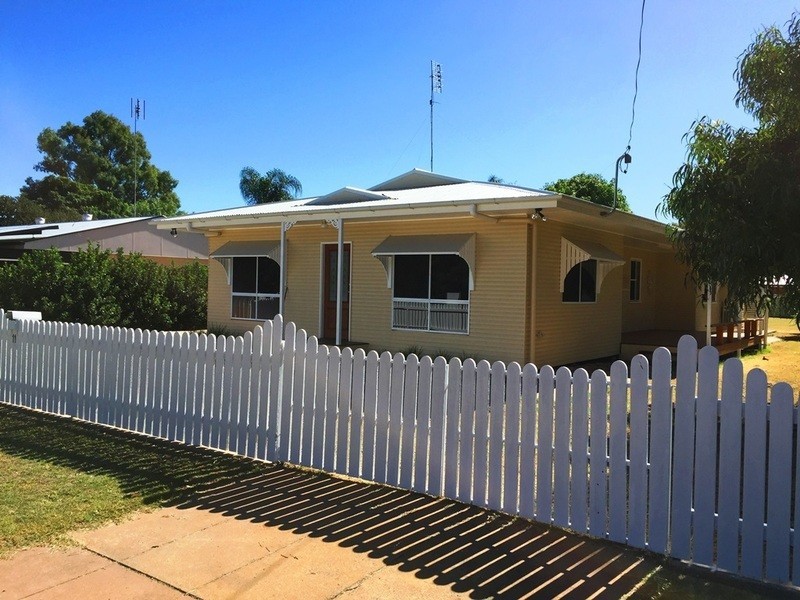 11 Nevell, Chinchilla QLD 4413