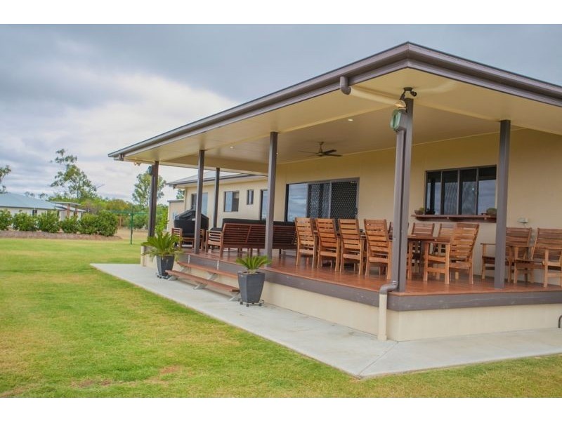 169 Ainsworth Street, Chinchilla QLD 4413