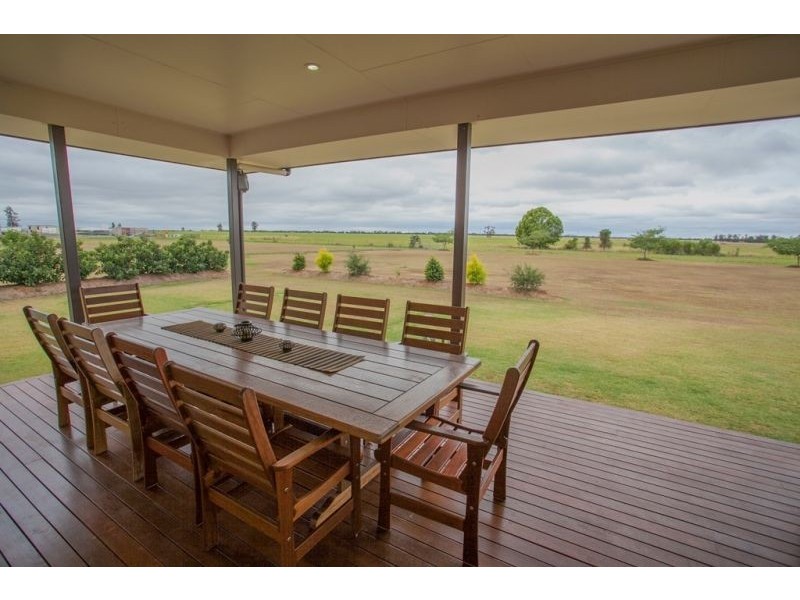 169 Ainsworth Street, Chinchilla QLD 4413