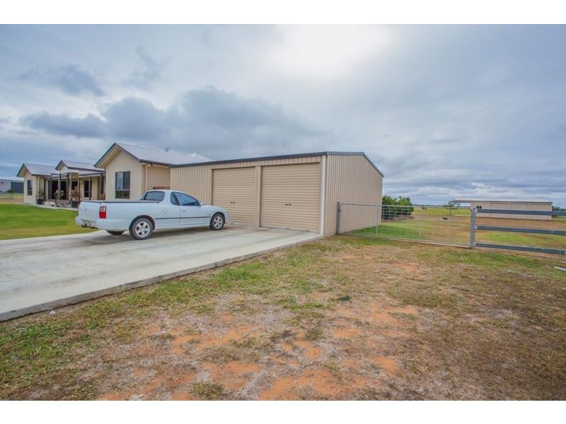 169 Ainsworth Street, Chinchilla QLD 4413