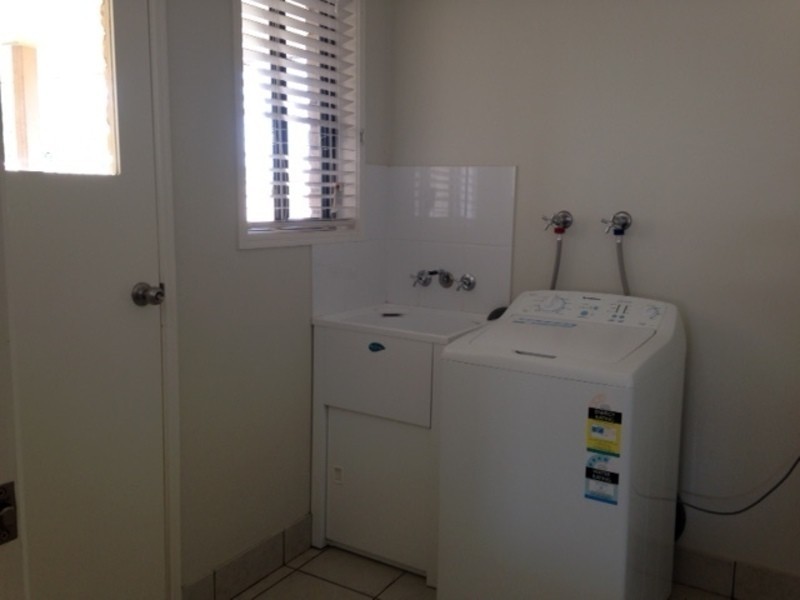 1/15 Back Avenue, Chinchilla QLD 4413