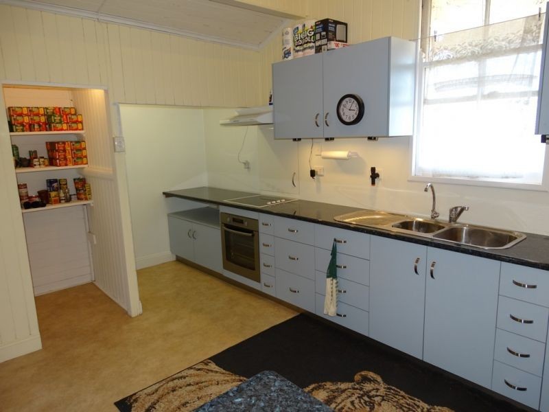 2023 m2 – 10 Robinson Street, Warra QLD 4411