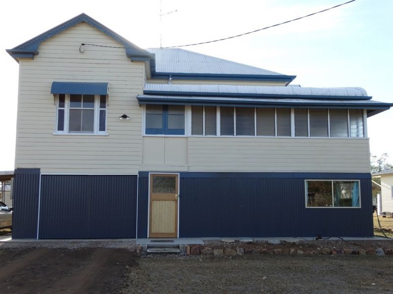 2023 m2 – 10 Robinson Street, Warra QLD 4411