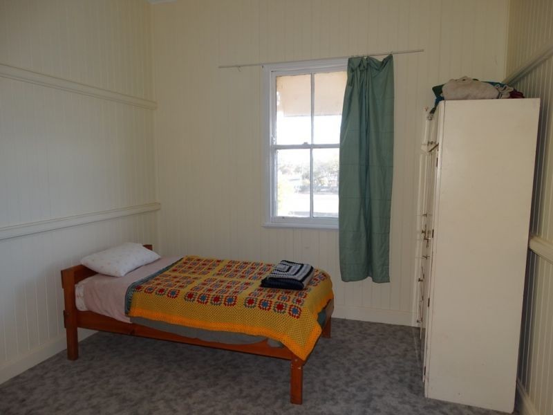 2023 m2 – 10 Robinson Street, Warra QLD 4411