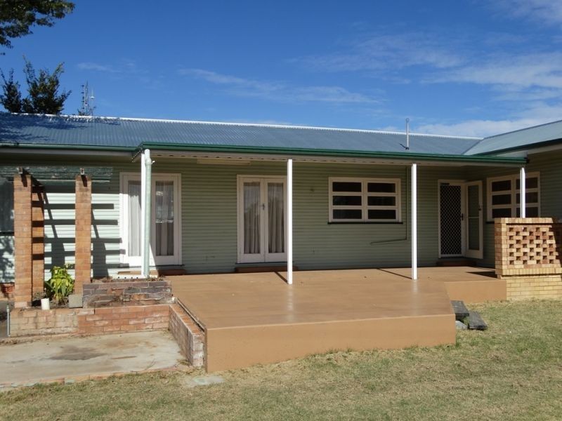 22 Windmill Road, Chinchilla QLD 4413