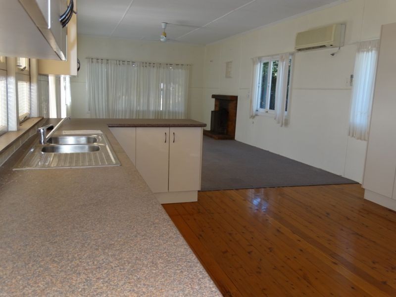 22 Windmill Road, Chinchilla QLD 4413