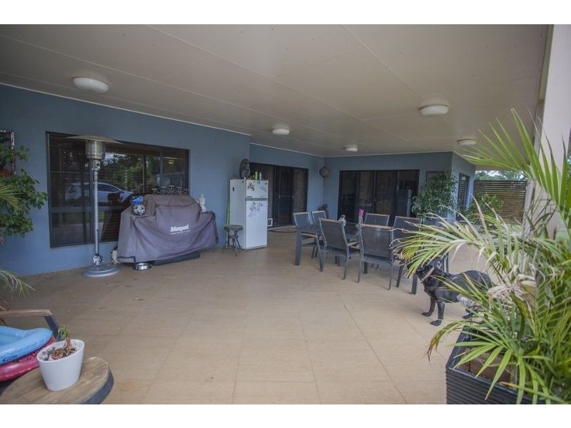 32 Oak Street, Chinchilla QLD 4413