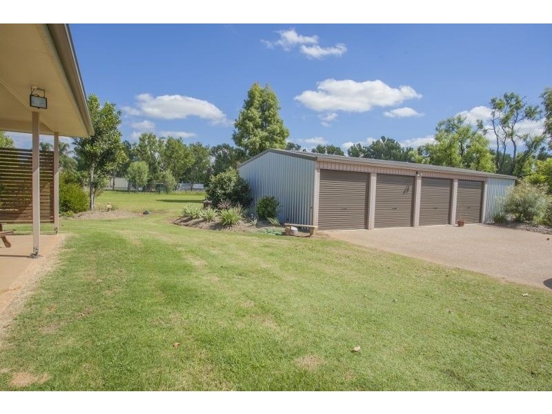 32 Oak Street, Chinchilla QLD 4413
