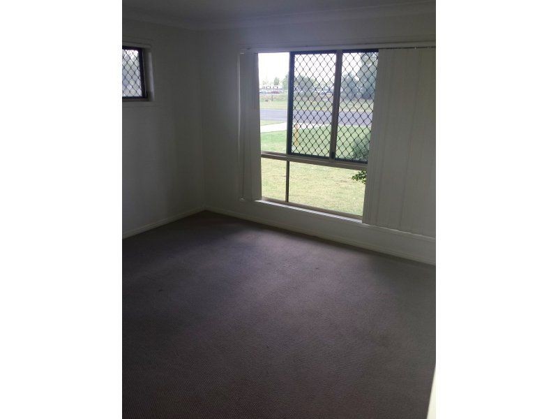 135 Zeller Street, Chinchilla QLD 4413