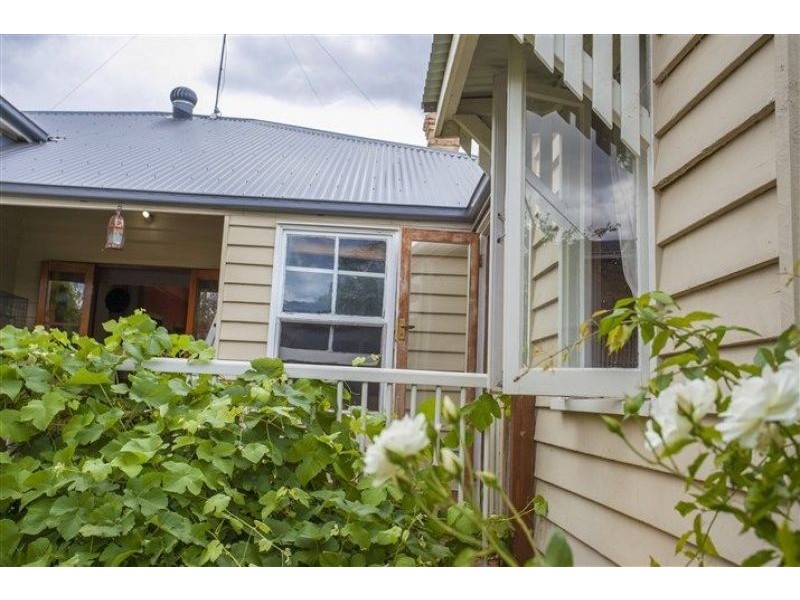 1,395m2 of Privacy at 57 Zeller Street, Chinchilla QLD 4413