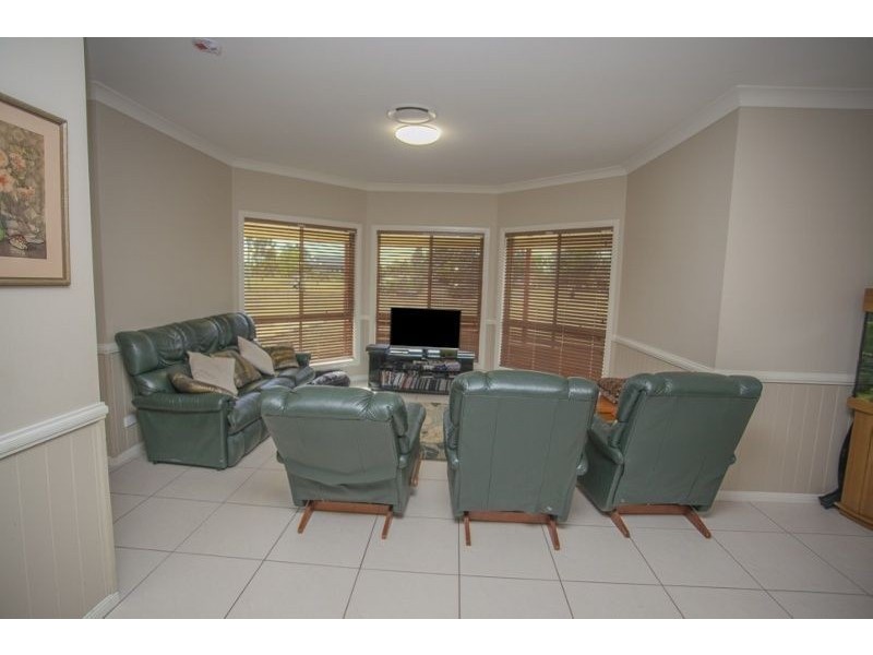 68 Ainsworth Street, Chinchilla QLD 4413