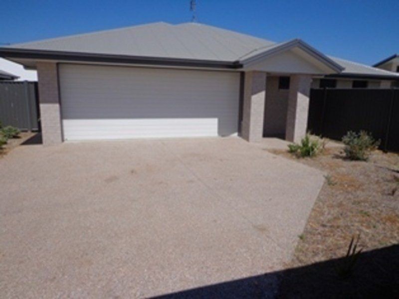 7-9B  Gower Street, Chinchilla QLD 4413