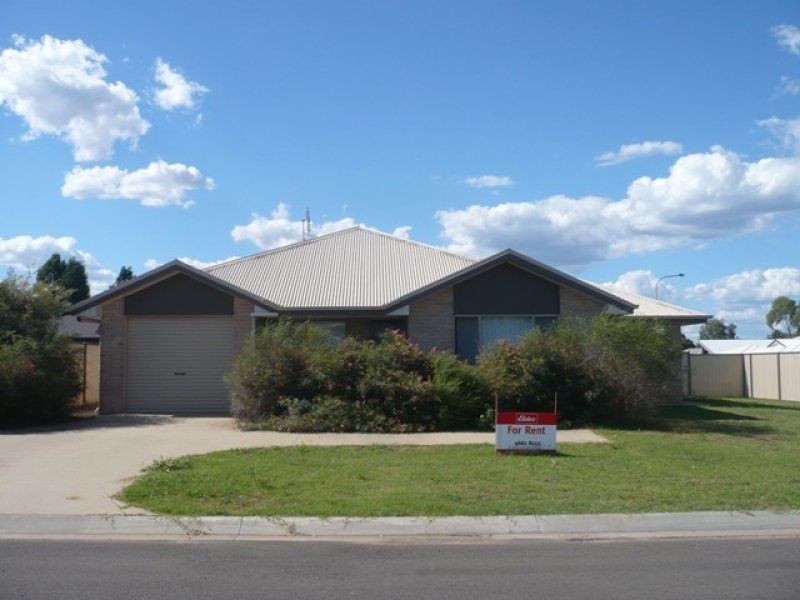 14B Skewis Street, Chinchilla QLD 4413