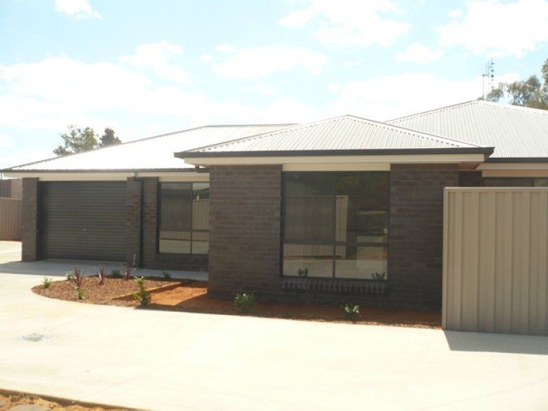 1/2 Olive Street, Chinchilla QLD 4413