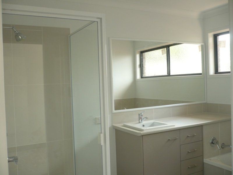 1/2 Olive Street, Chinchilla QLD 4413