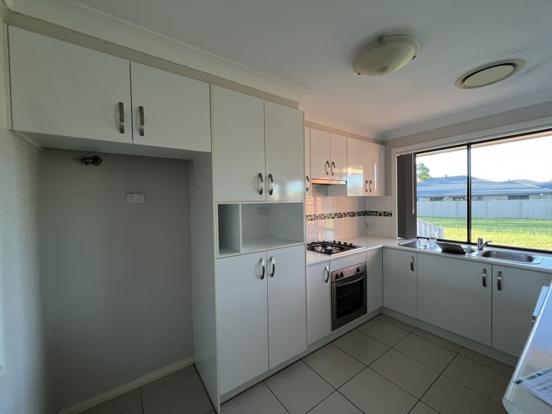 11 Lewis Street, Chinchilla QLD 4413