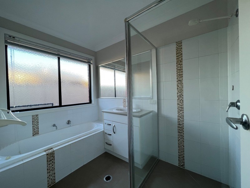 11 Lewis Street, Chinchilla QLD 4413