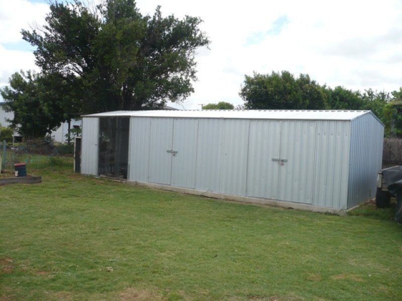 32 Windmill Road, Chinchilla QLD 4413