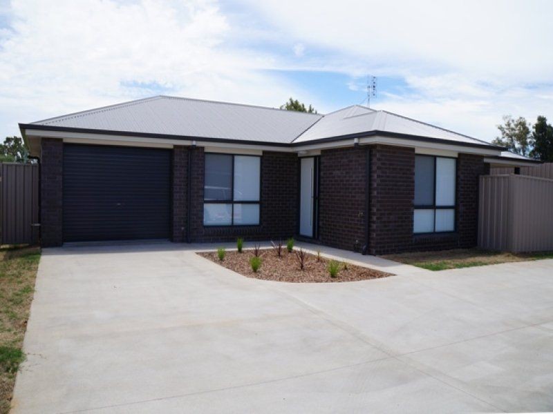 Unit 2/2 Olive Street, Chinchilla QLD 4413
