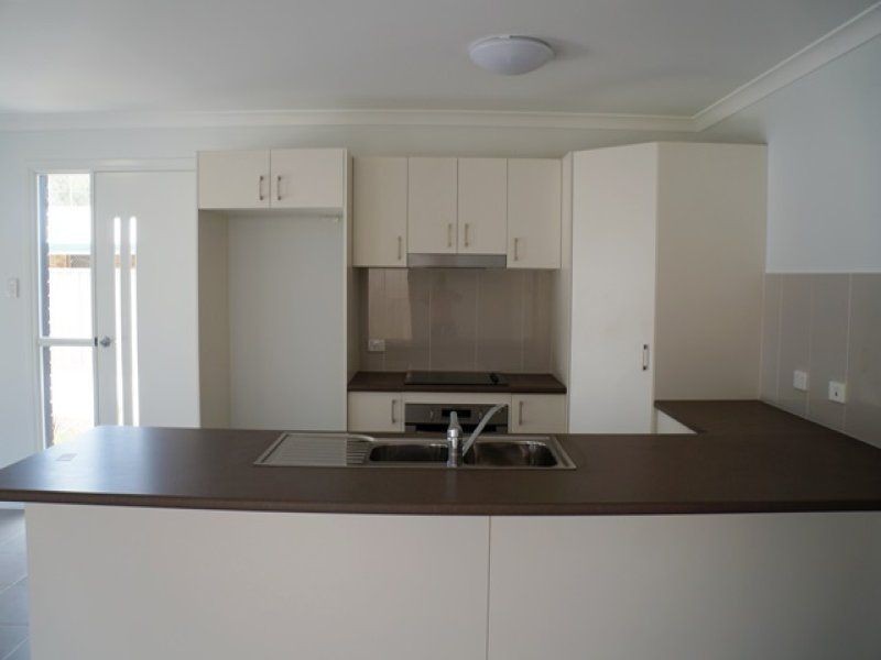 Unit 2/2 Olive Street, Chinchilla QLD 4413