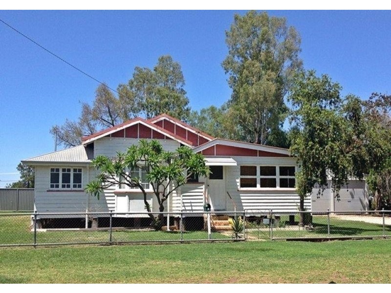 28 Russell Street, Chinchilla QLD 4413