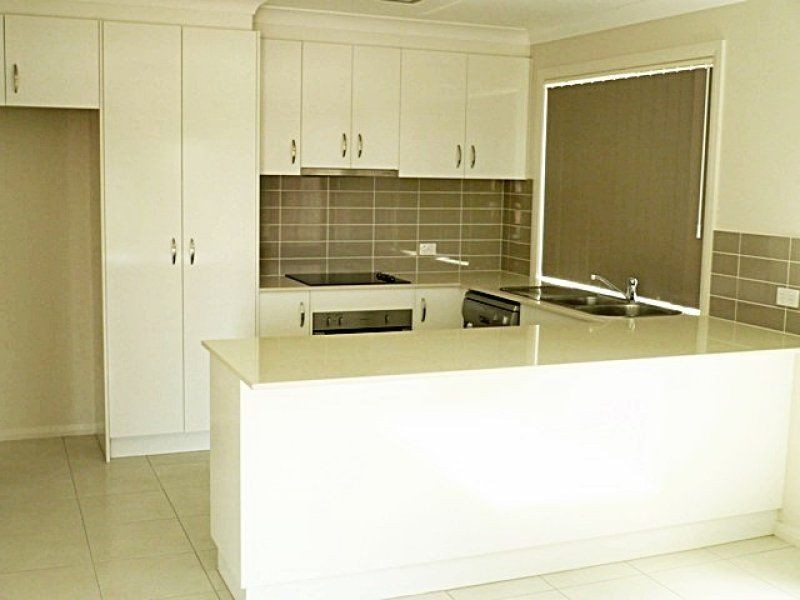 1/54 Windmill Road, Chinchilla QLD 4413