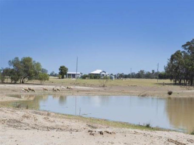 183 Burnt Bridge Road, Chinchilla QLD 4413