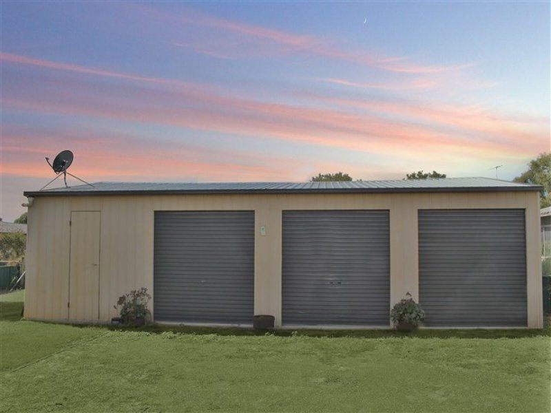 9 Atkins Street, Chinchilla QLD 4413