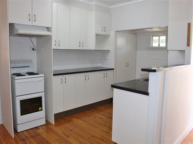 9 Atkins Street, Chinchilla QLD 4413