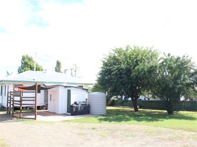 9 Atkins Street, Chinchilla QLD 4413