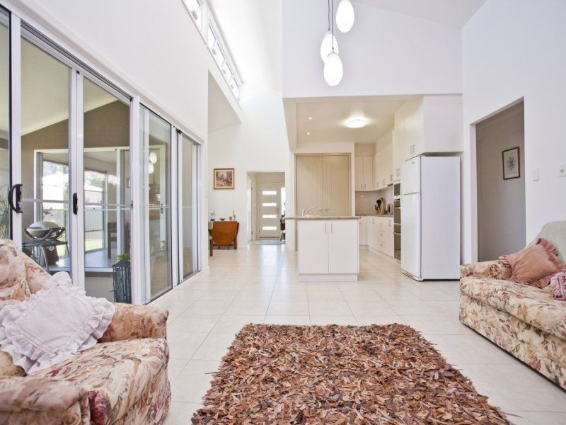 45 Sommerfeld Crescent, Chinchilla QLD 4413