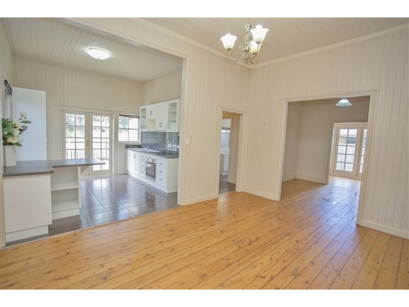 77 Boyd Street, Chinchilla QLD 4413