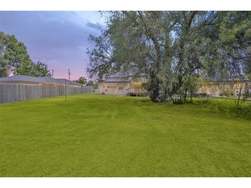 77 Boyd Street, Chinchilla QLD 4413