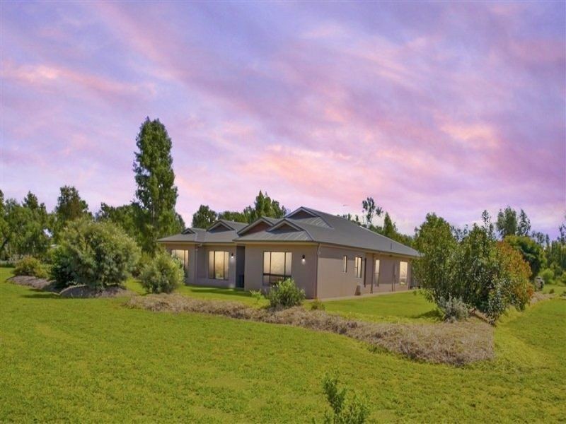 32 Oak Street, Chinchilla QLD 4413