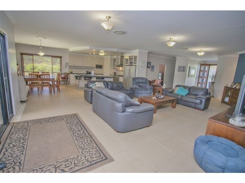 32 Oak Street, Chinchilla QLD 4413