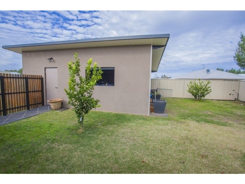 3 Cole Street, Chinchilla QLD 4413