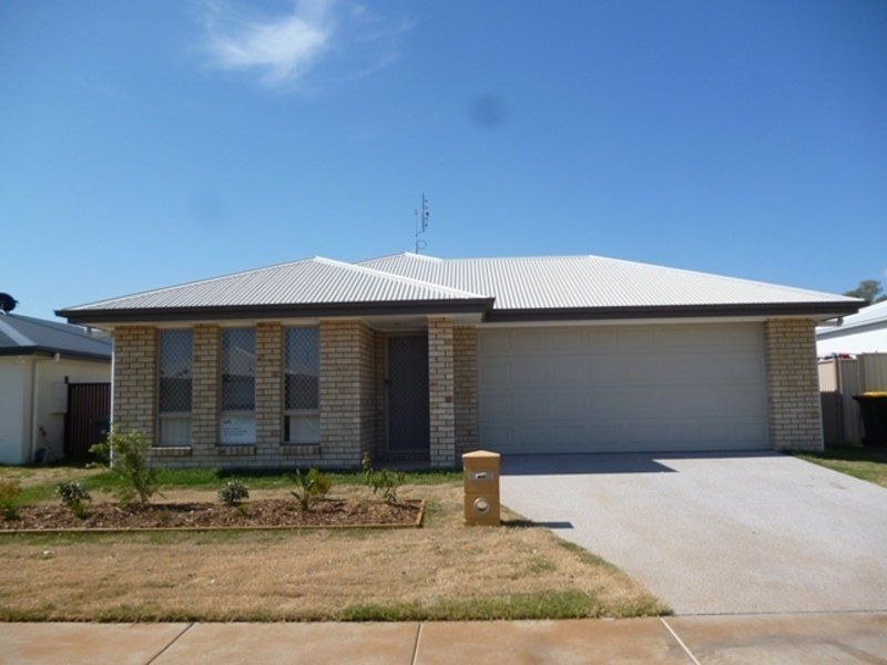 8  Bridgeman Parade, Chinchilla QLD 4413