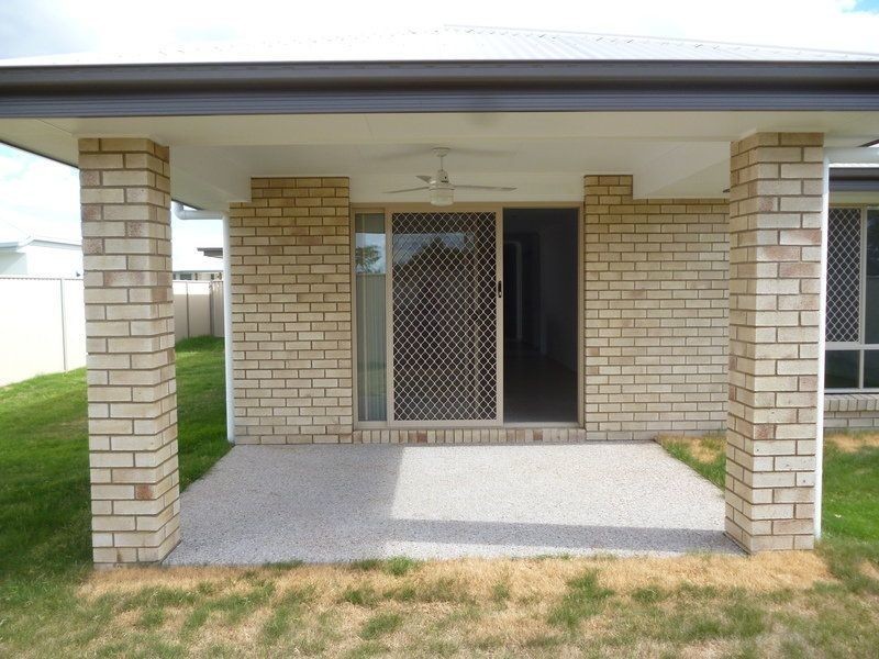 8  Bridgeman Parade, Chinchilla QLD 4413