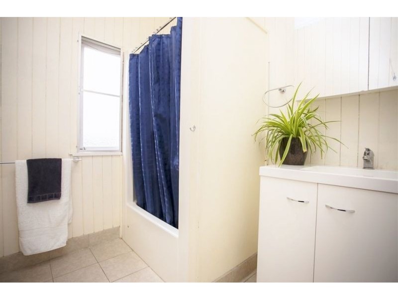 11 Evans Street, Chinchilla QLD 4413