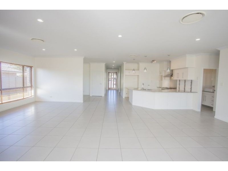 12 Sommerfeld Crescent, Chinchilla QLD 4413