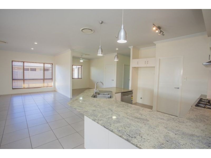 12 Sommerfeld Crescent, Chinchilla QLD 4413