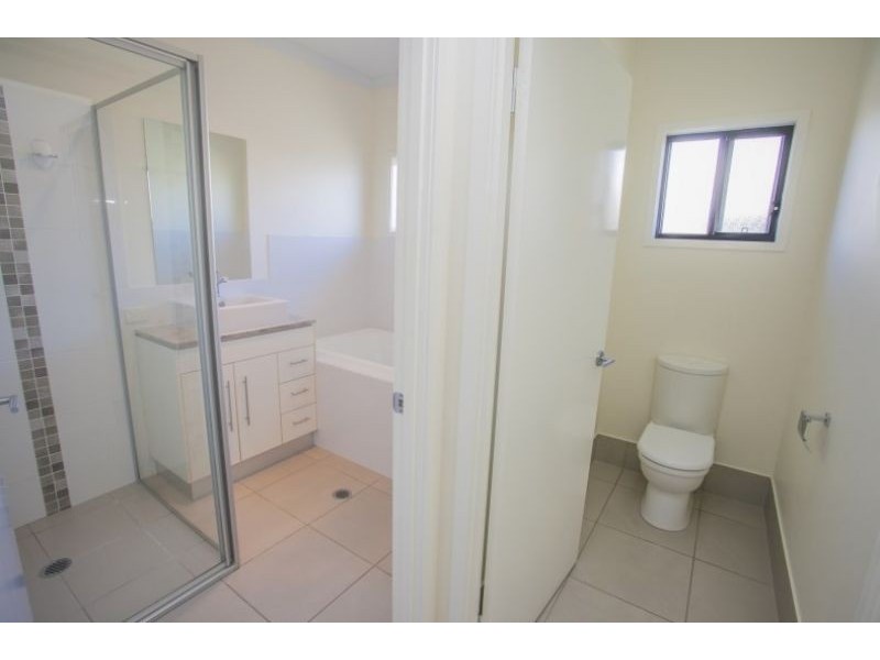 12 Sommerfeld Crescent, Chinchilla QLD 4413