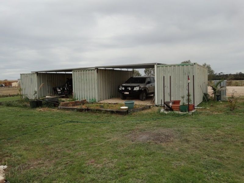 25 Acres Aerodrome Road, Chinchilla QLD 4413